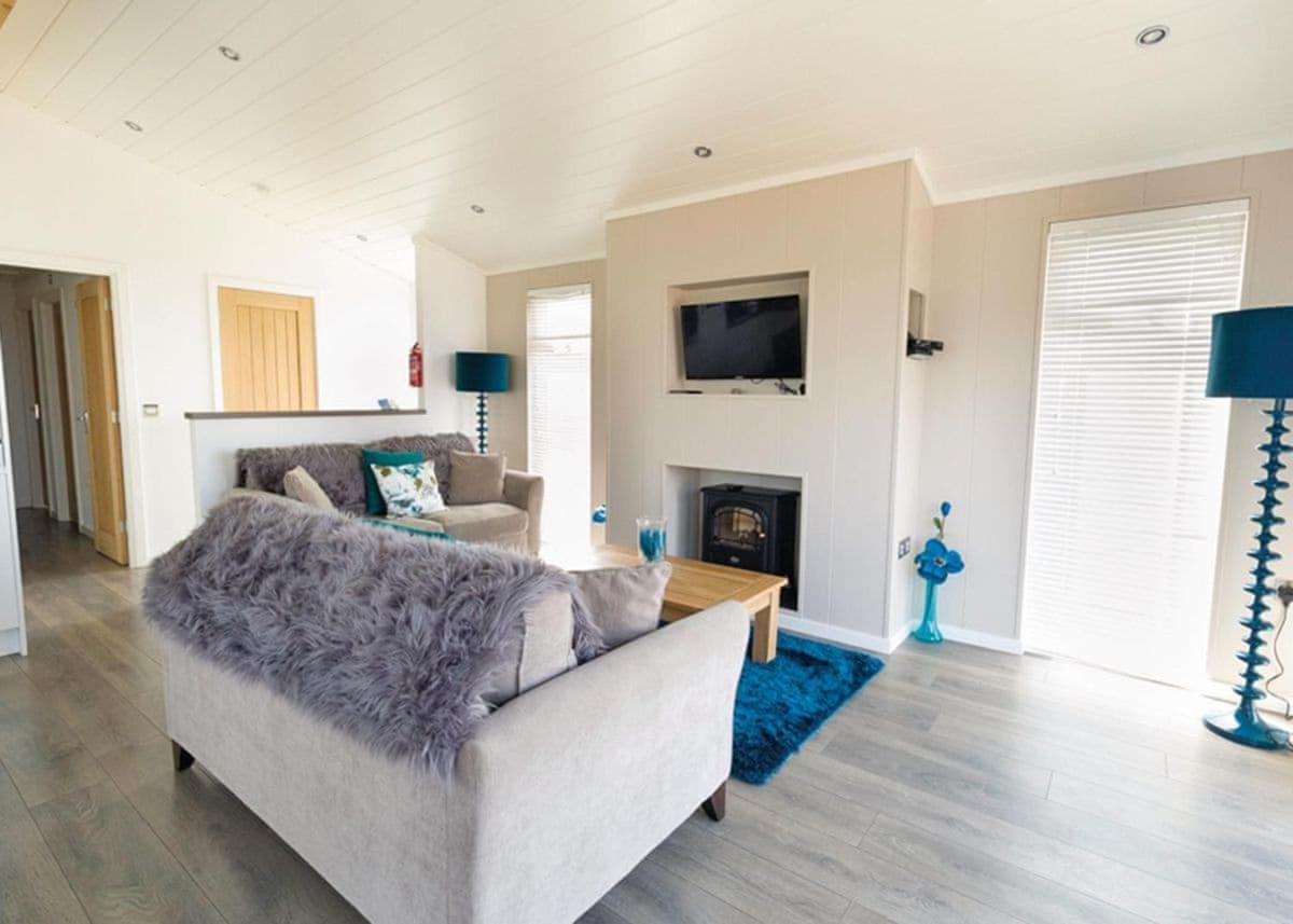 Fishguard Bay Resort Llanllawer Exterior photo